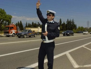 Αυξημένα μέτρα της τροχαίας κατά την εορταστική περίοδο